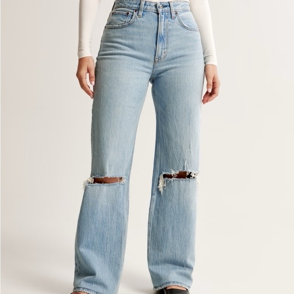 Abercrombie & Fitch Denim - Abercrombie & Fitch The Dad High Rise Curve Love Button Fly Medium Wash Womens 6